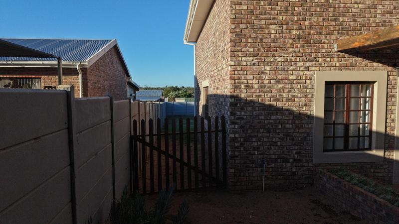 2 Bedroom Property for Sale in Albertinia Western Cape